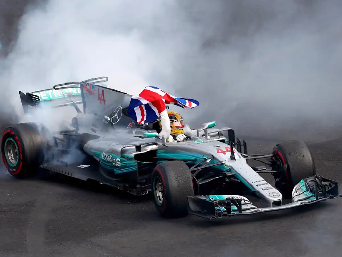 Hamilton Tetracampeón