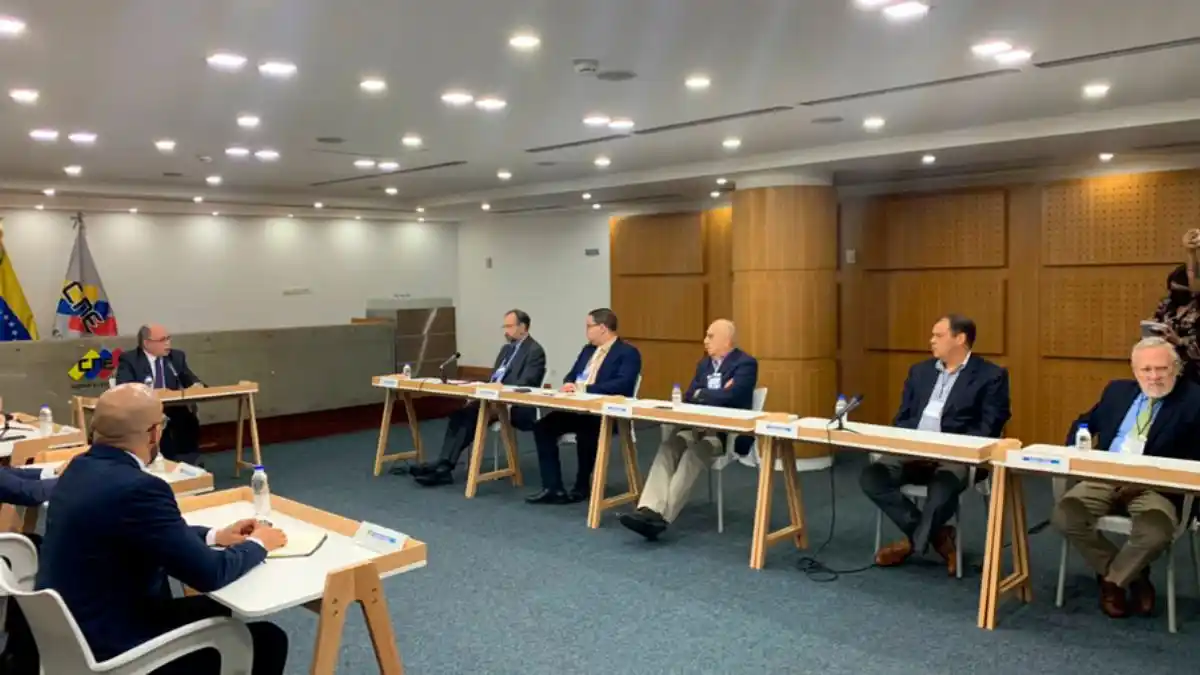 TRAS POLÉMICO INFORME comisión de primarias y el CNE se reunieron en Comisión Técnica