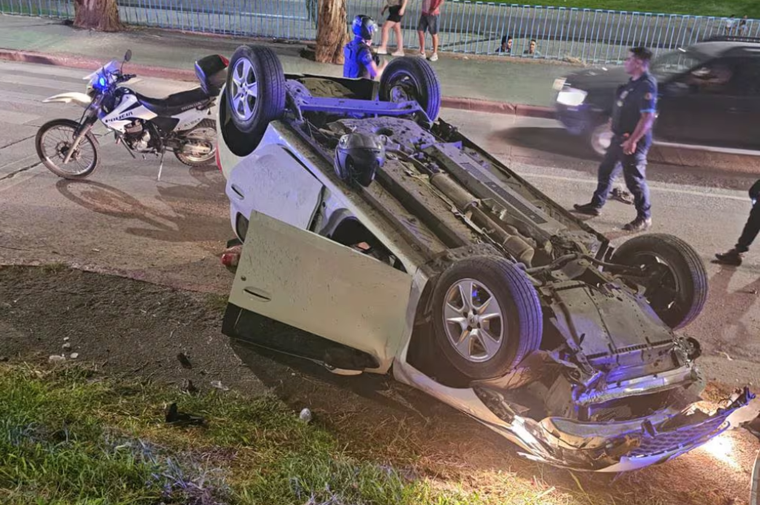 La rápida intervención policial se debió al GPS del celular del propietario. Había quedado en el interior del coche.