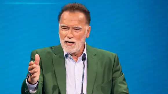 Schwarzenegger en Viena: "Dejen de quejarse y pónganse a trabajar"