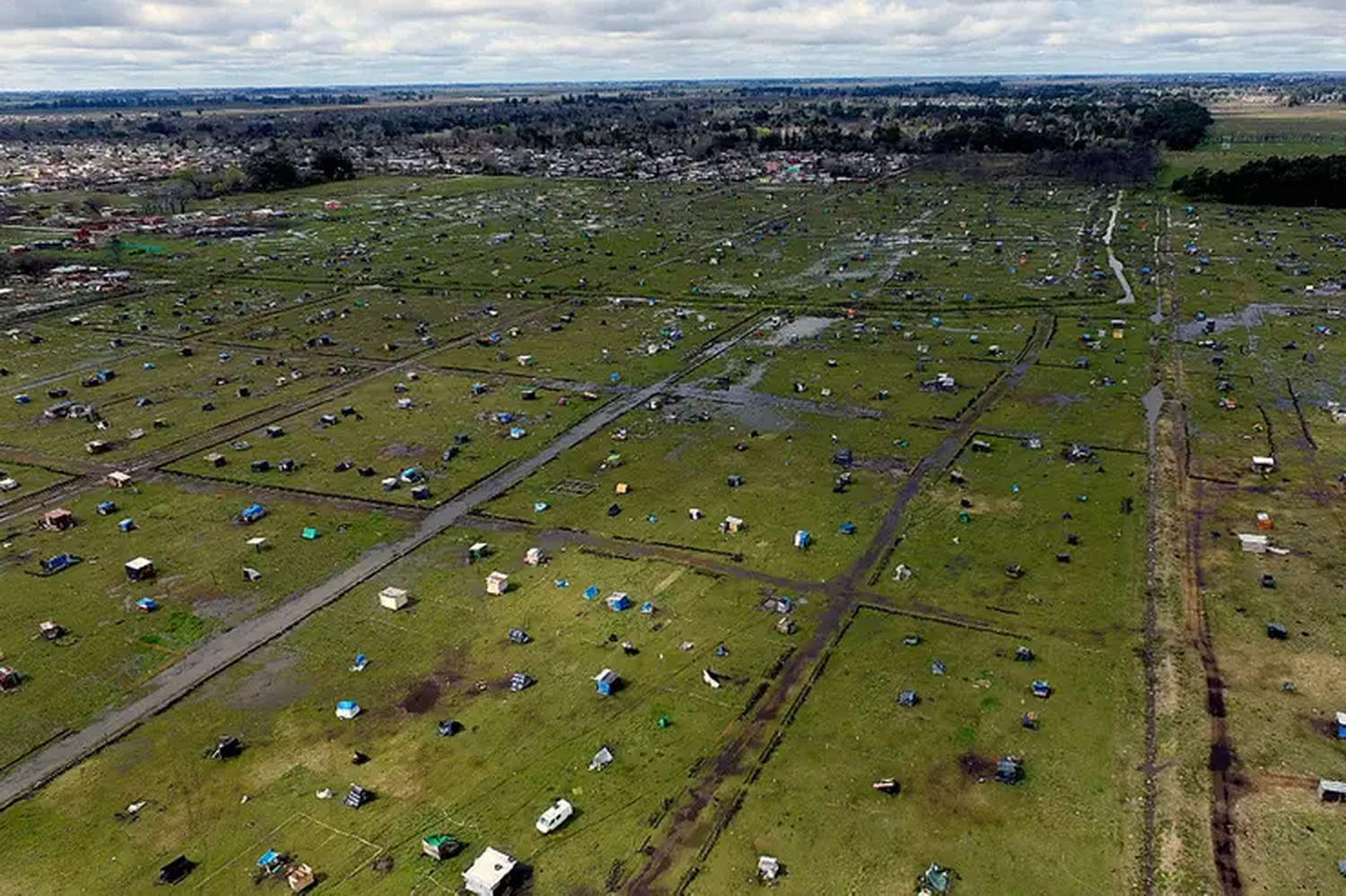 Mega toma de Guernica: La Justicia postergó el desalojo al 1 de octubre tras el pedido de Provincia