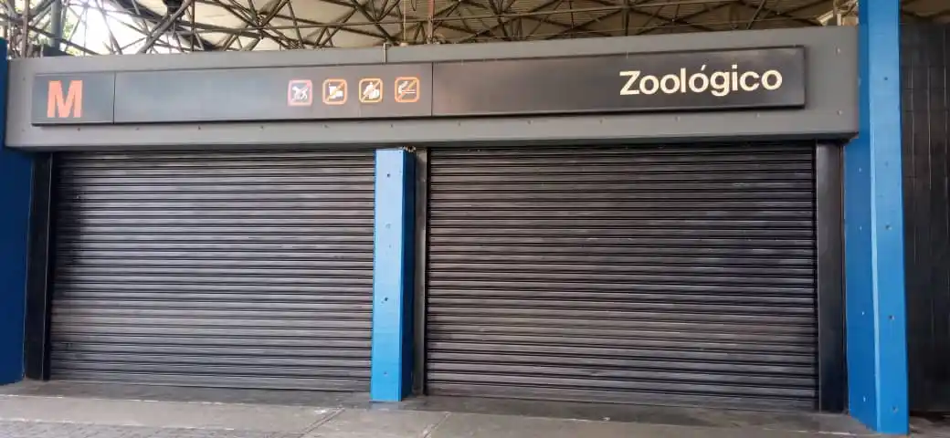 ¡EL DESASTRE CONTINÚA!: Cerrada estación Zoológico por descarrilamiento