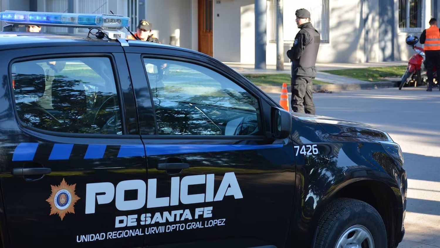 Feroz ataque a un jugador de la Liga Rosarina juvenil: un hincha rival lo golpeó con un palo en la cabeza