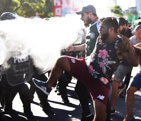 Incidentes durante una marcha a favor de Maduro