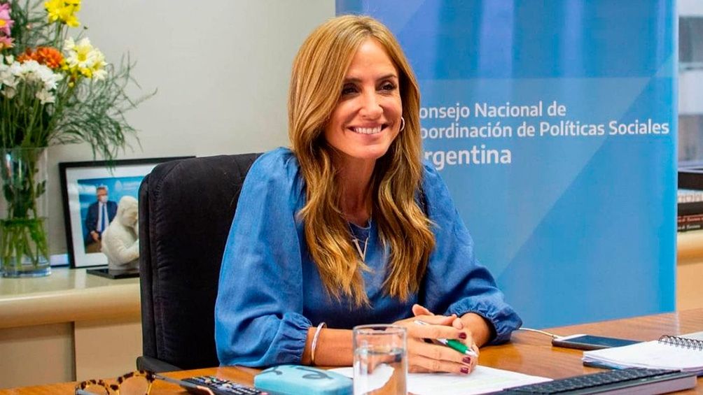 Tolosa Paz: "El problema lo tiene Cambiemos, que no para de cambiar de nombre y domicilio"