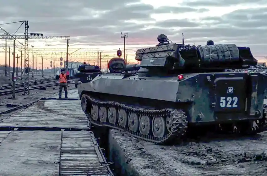 Rusia retiró tropas de la frontera con Ucrania