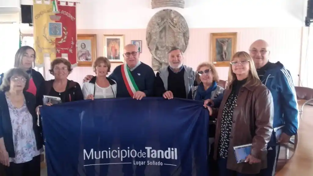 El Grupo Raíces viajó a Italia para una rica experiencia educativa, cultural y turística
