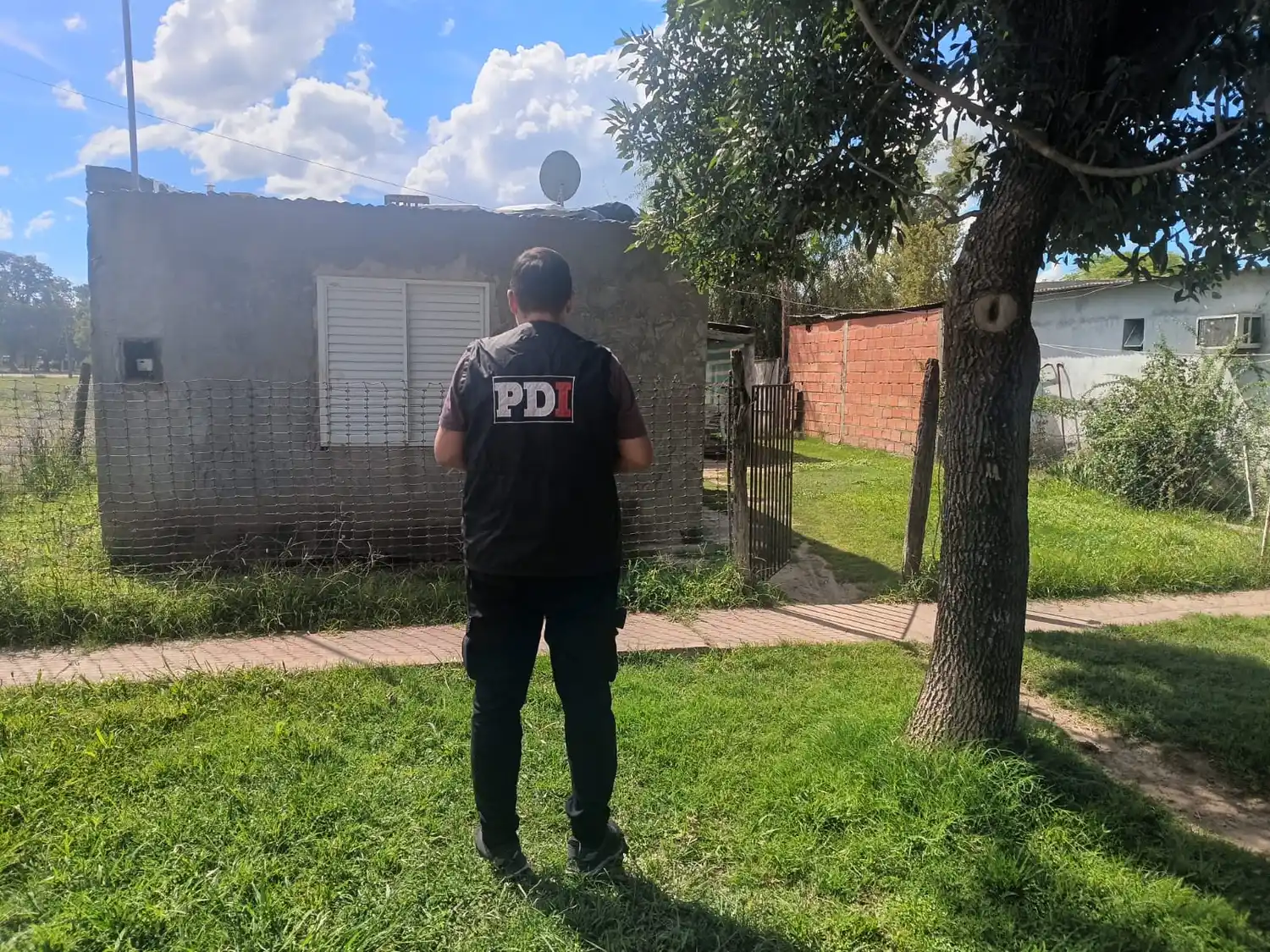 LOCALIDAD DE CASAS: PDI RECUPERÓ UNA MOTOCICLETA SUSTRAIDA - 2