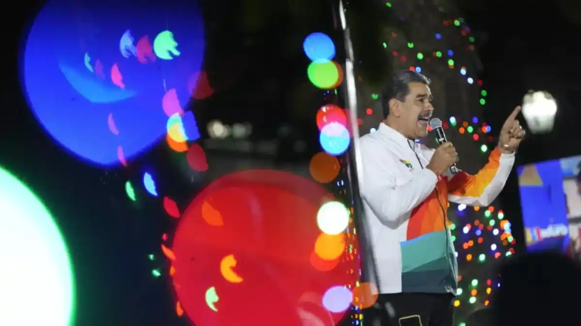 ¿CUÁNDO LLEGARÁN? Trabajadores venezolanos en expectativa por la llegada de los aguinaldos anunciados por Maduro