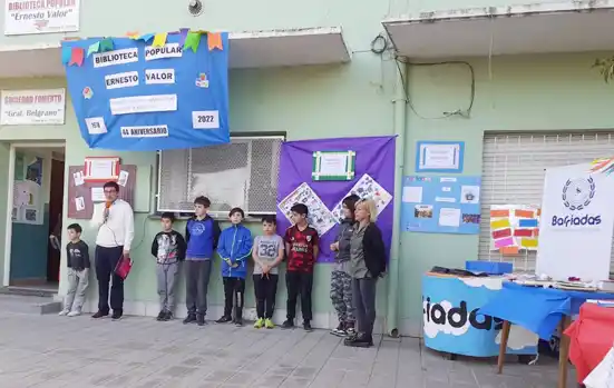La Biblioteca Popular Ernesto Valor sopló 44 velitas