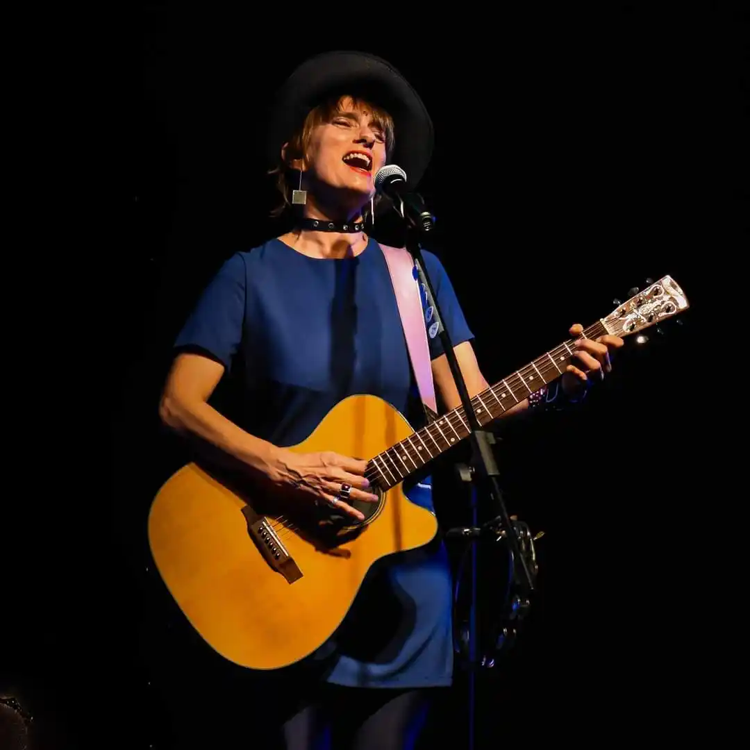 Con entrada gratuita, Hilda Lizarazu se presentará en la ciudad