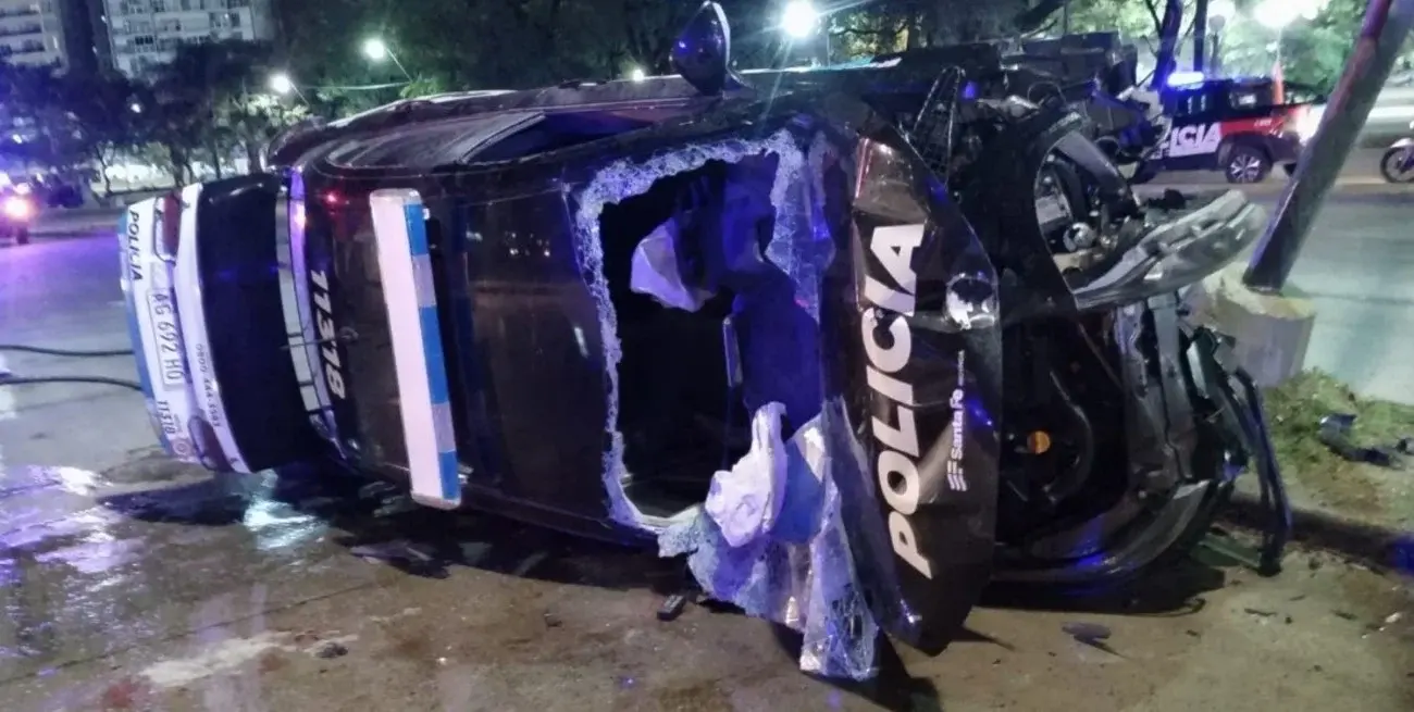Noche infernal: una persecución, un patrullero volcado, policías heridos y delincuentes capturados