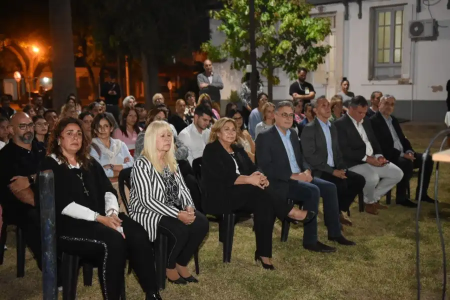 Autoridades presentes en la celebración del Primer Aniversario de la Unidad de Cuidados Intensivos Pediátricos del SAMCO Hospital “Dr. Jaime Ferré”. 