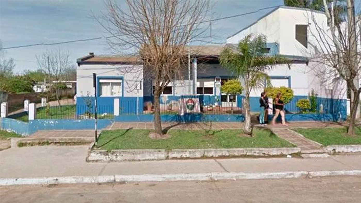 Herido de arma de  fuego y una pelea  con varios detenidos