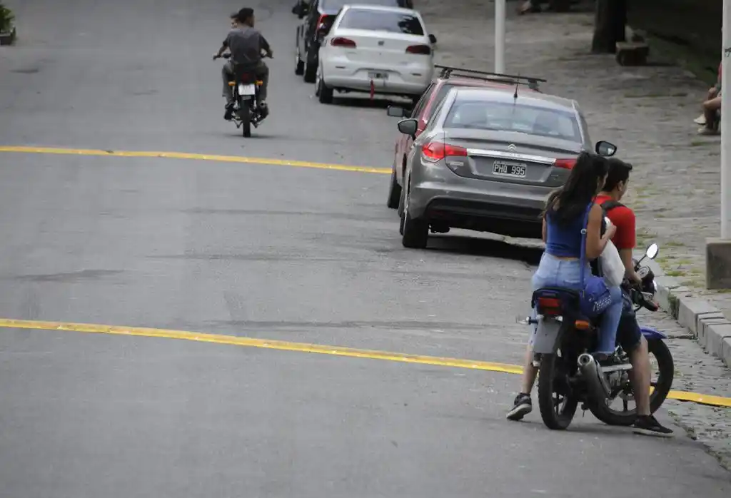 Vecinos claman por la instalación de reductores de velocidad
