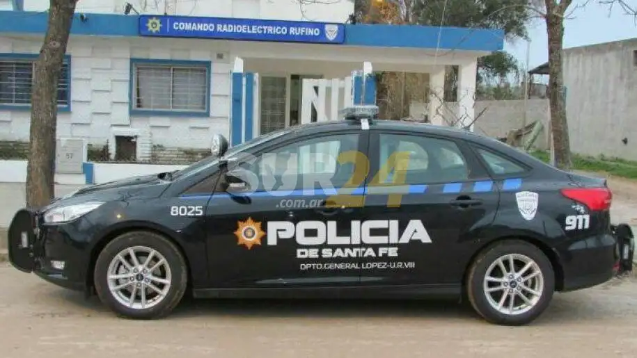 Robó un local, perdió una zapatilla y fue atrapado circulando con un pie descalzo