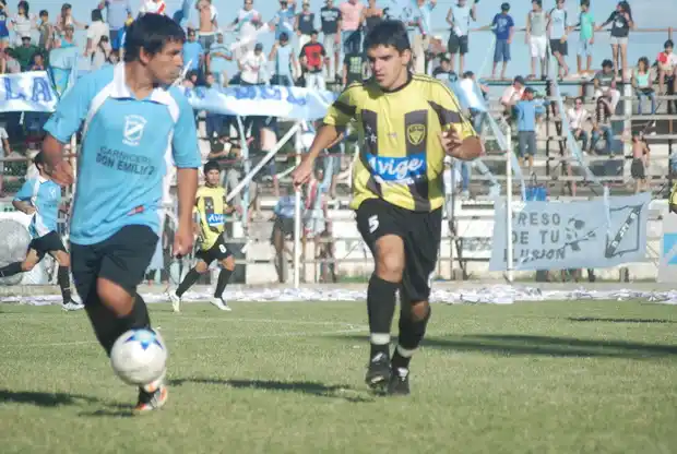 Defensores vuelve al agro