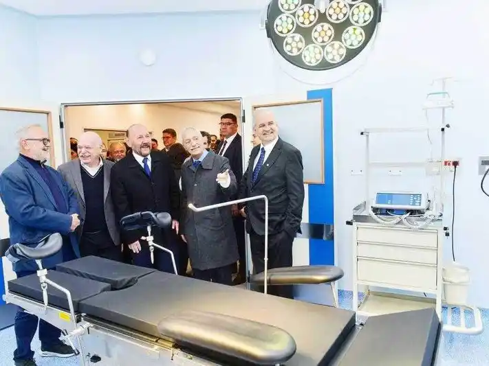 Insfrán inauguró el Hospital de la Madre y la Mujer
en el Polo Sanitario de la ciudad de Formosa
