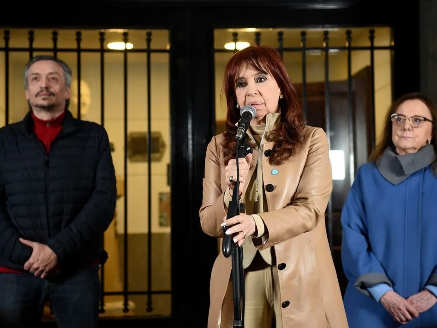 Intimaron a los condenados en la causa Vialidad a pagar más de 600 mil millones