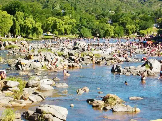 El verano 2026 arranca con reservas que oscilan entre el 60 y el 80% en el país