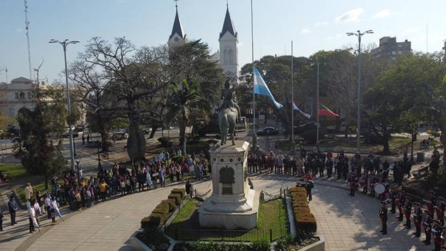 Concordia homenajeó al Padre de la Patria en el 172° Aniversario de su paso a la inmortalidad