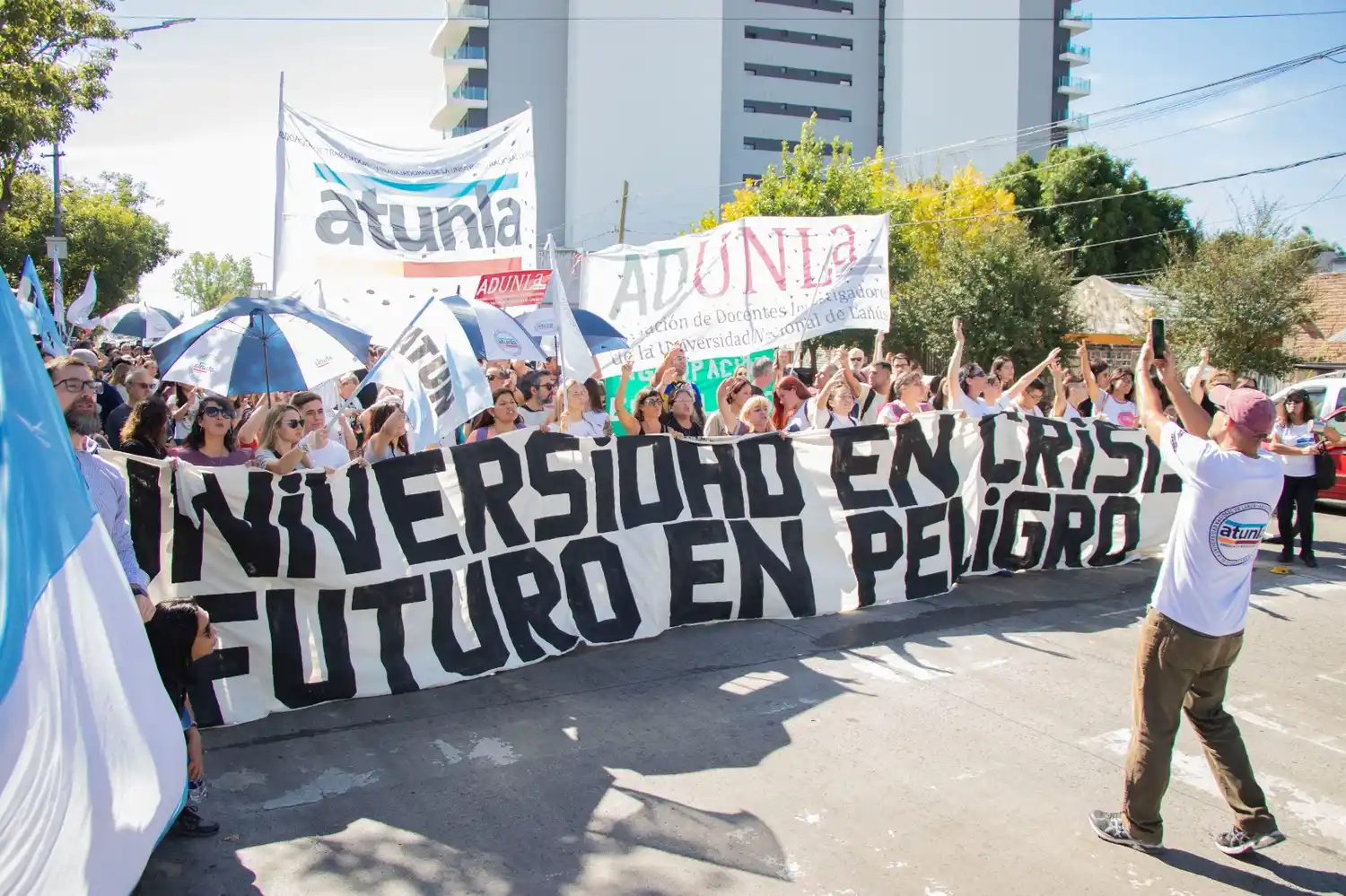 Convocan a paro docente para acompañar la marcha universitaria
