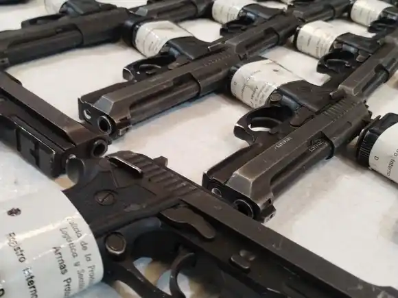 Fuerzas de Seguridad podrán reutilizar armas decomisadas: "Es un modelo que se puede replicar en la provincia"