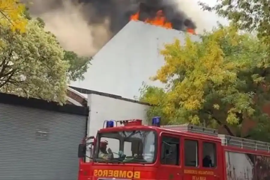 Nuevo incendio Iron Moutain, el depósito en el que murieron 10 personas en la tragedia de 2014