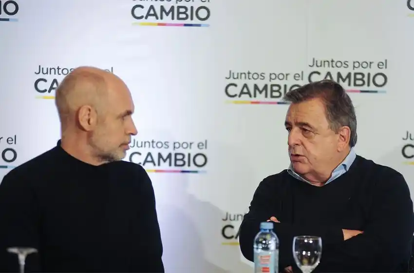 Regulación de las redes sociales: la oposición catalogó la iniciativa como «inaceptable e inconstitucional»