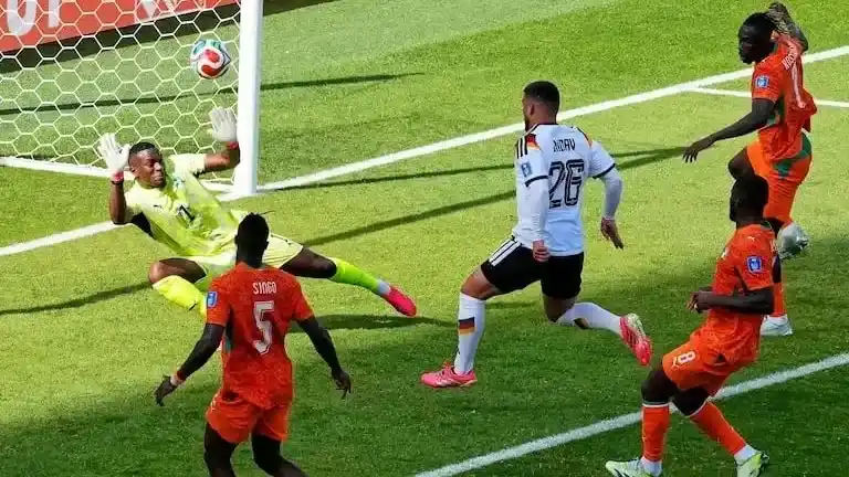 Alemania le ganó sobre la hora a Costa de Marfil y quedó como líder del Grupo E