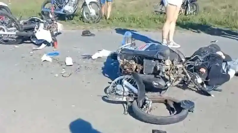 Dos adolescentes murieron en una picada de motos