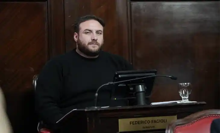 El legislador votó en contra