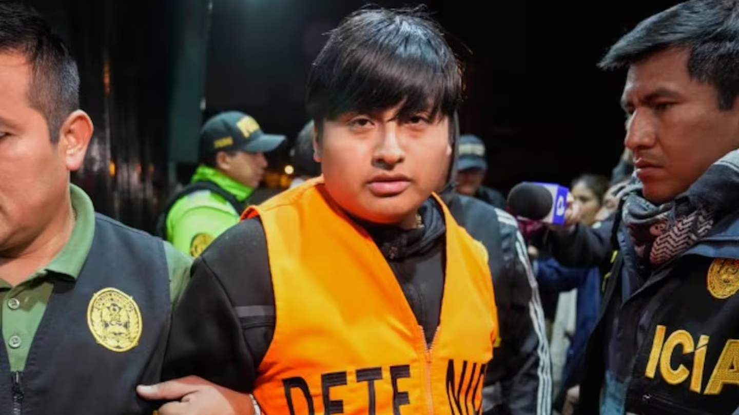 "Pequeño J" permanece detenido en Perú.