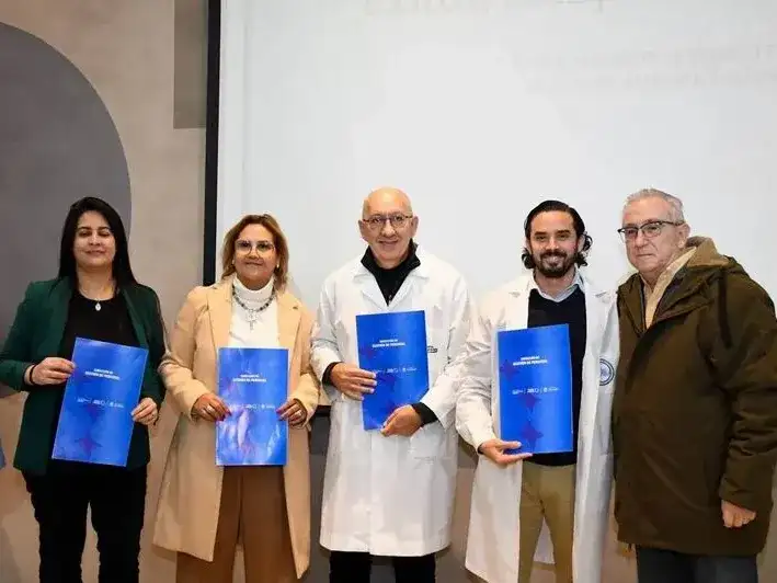 Nuevas autoridades del HAC: el doctor Miguel
Ángel Freis es el nuevo administrador general