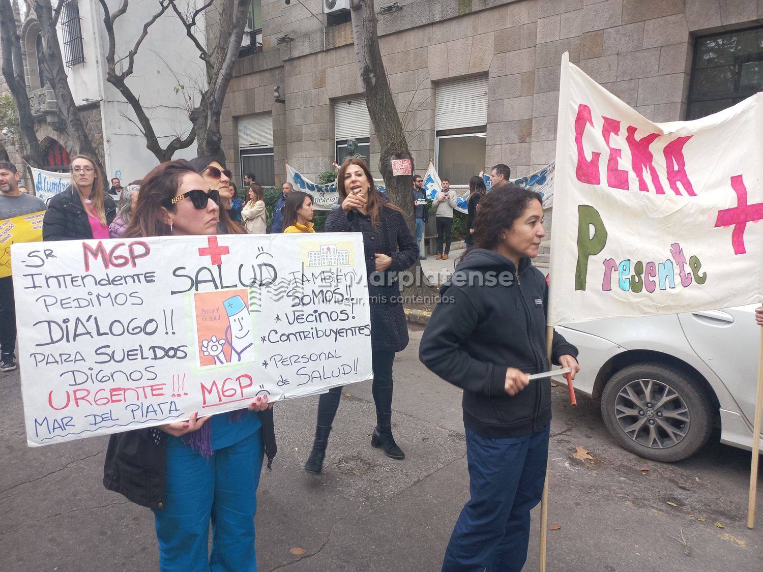 Vestidos de luto y con velas, municipales marcharán contra un salario "brutalmente depreciado y miserable"