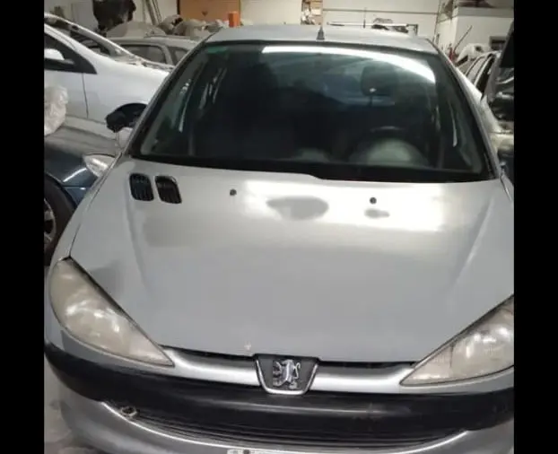 “Estoy desesperado, necesito hallar el auto que me robaron”