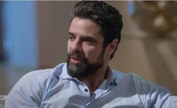 "Son tantos años que es costumbre ya", lamentó el actor.