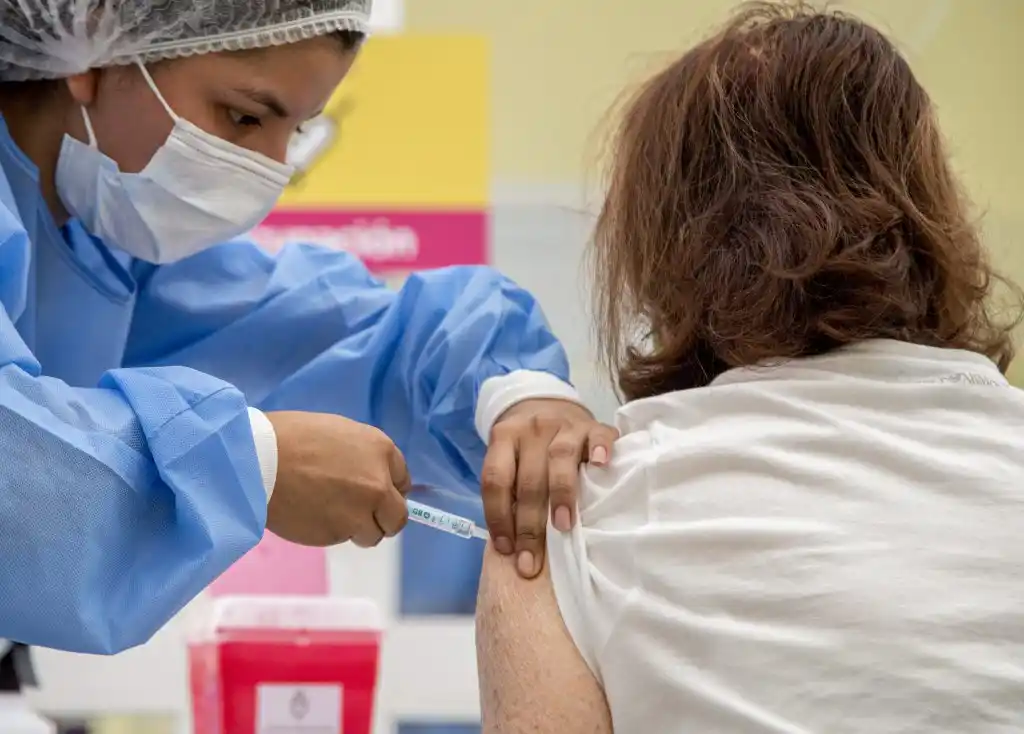 La gran mayoría de los tandilenses aceptó el esquema combinado de vacunas