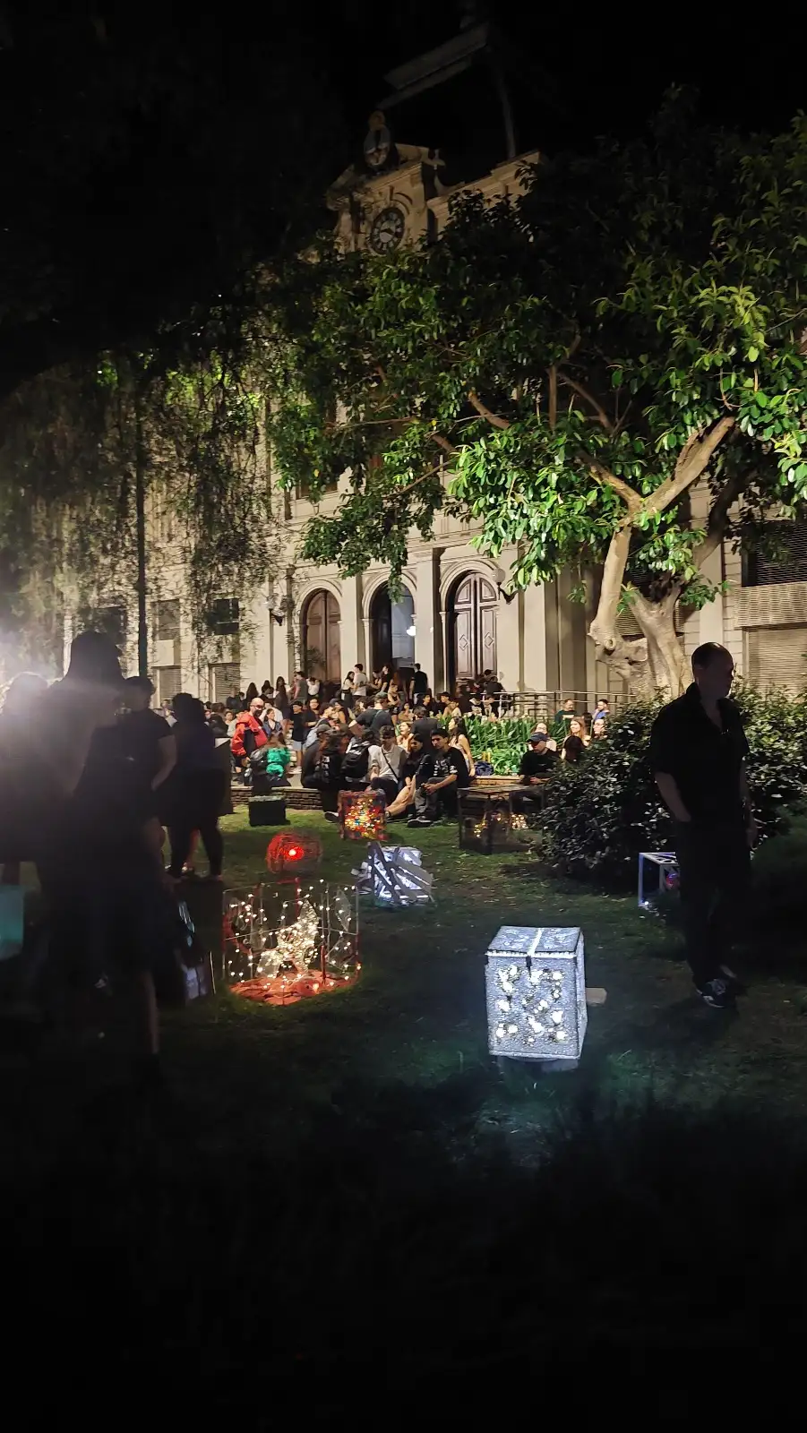 Apertura de la 7° Bienal Universitaria en el Rectorado de la UNLP.