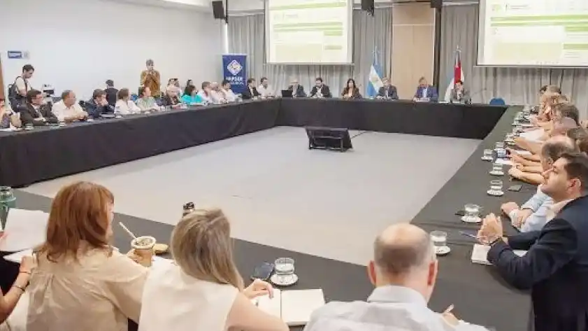 Frigerio reunió a legisladores y busca respaldo para la reforma jubilatoria