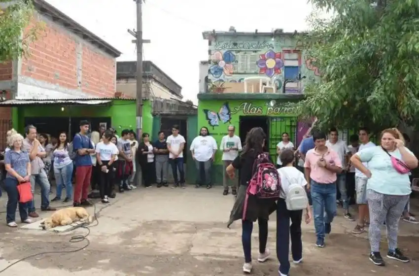 “Recordamos la guerra de Malvinas pero en Rosario estamos atravesando una guerra”