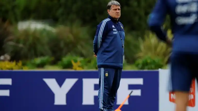 Martino entregó una lista preliminar de 57 jugadores para los JJ.OO