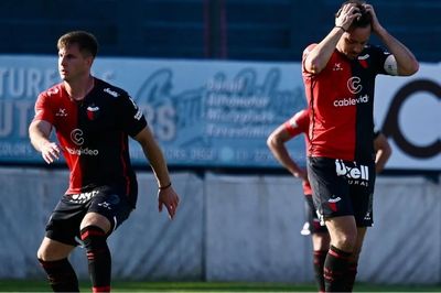 Colón perdió 2 a 0 con Talleres en Remedios de Escalada