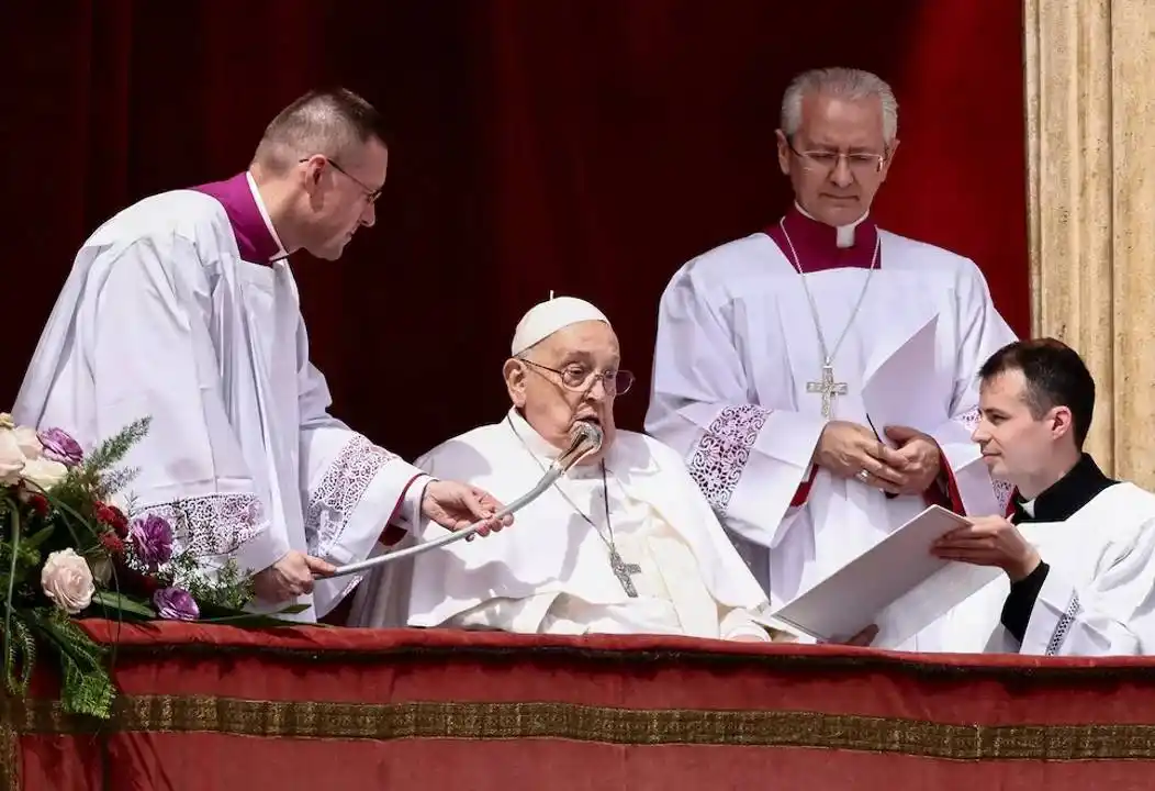 El Papa clamó por libertad religiosa y paz mundial en su mensaje de Pascua
