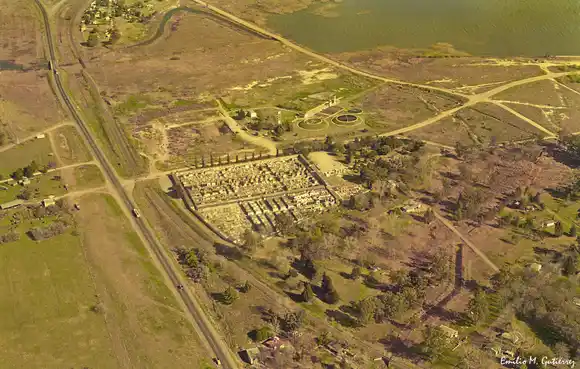 Postales del ayer y el hoy: Una foto aérea revela la transformación de Chascomús a través del tiempo