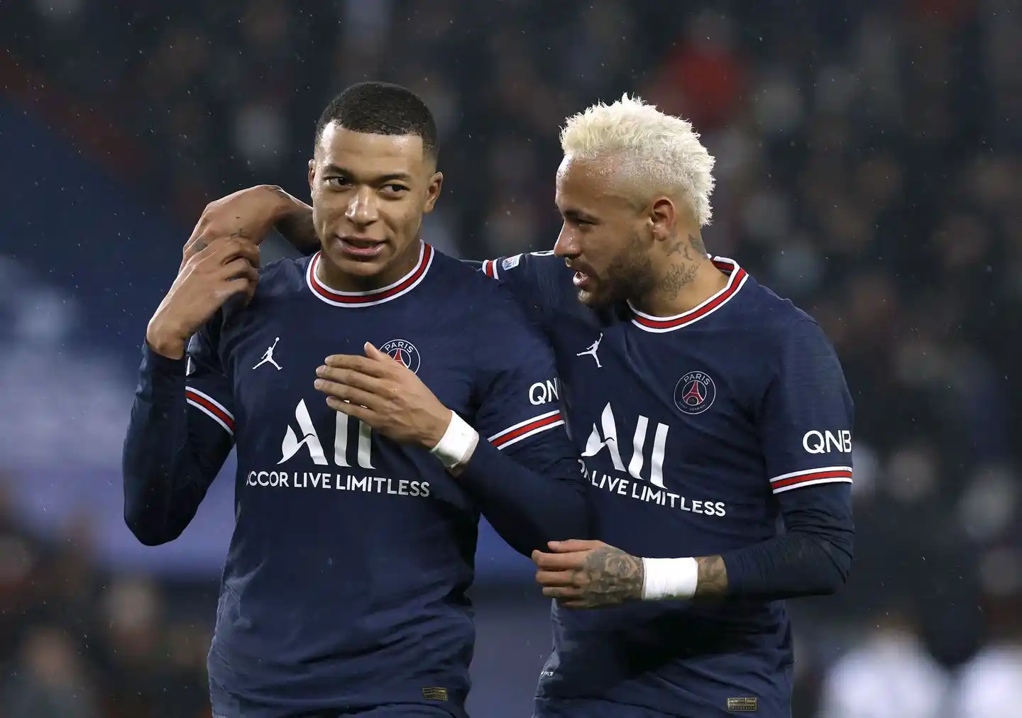 Guerra de egos en el PSG: Neymar y Mbappe en su peor momento