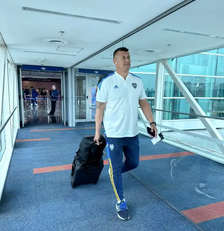 Almirón, DT de Boca.
