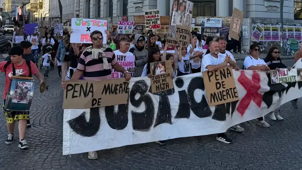 Pedido de justicia por el crimen de Milagros Quenaipe en Tandil.