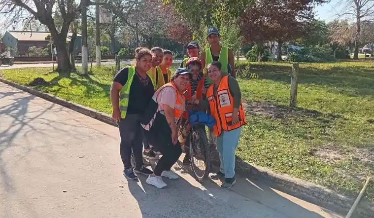 Teresita Cardoso viaja en bicicleta hacia Salta para participar en la “Fiesta del Milagro”