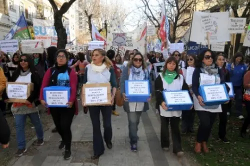 A la espera de una convocatoria, los docentes vuelven a parar este martes